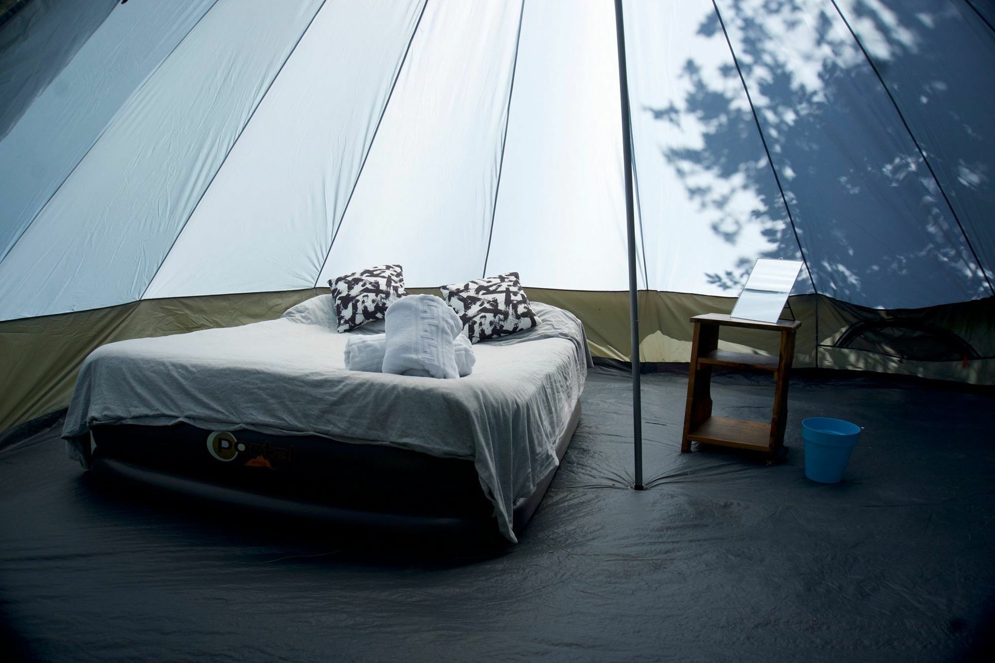 Munich Oktoberfest Glamping Hotel Ngoại thất bức ảnh